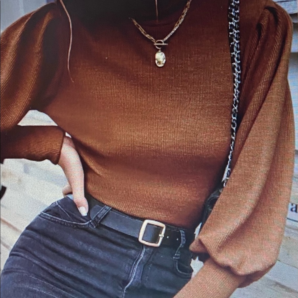 BNWT LOVELY SWEATER
